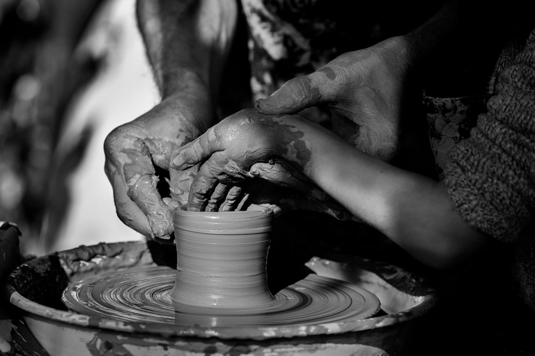 Hands-On Pottery Crafting Experience in Sri Lanka