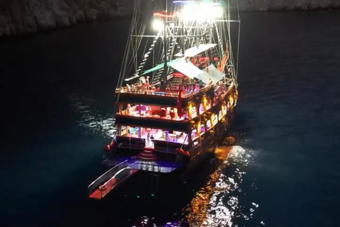 Alanya: Golden Hour Ship Under the Stars Dinner & Party