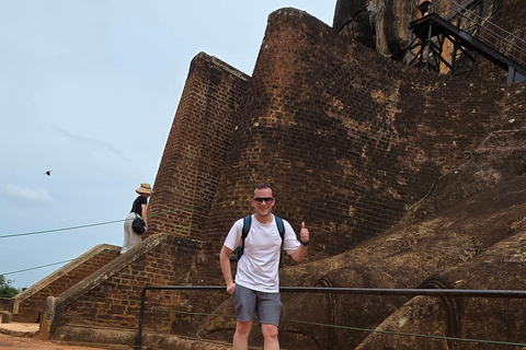 Kandy: Polonnaruwa, Sigiriya & Dambulla Private Tour