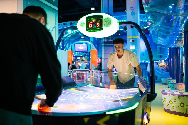 Visit London Babylon Park - Arcade Games and Rides in Camden in Harlow