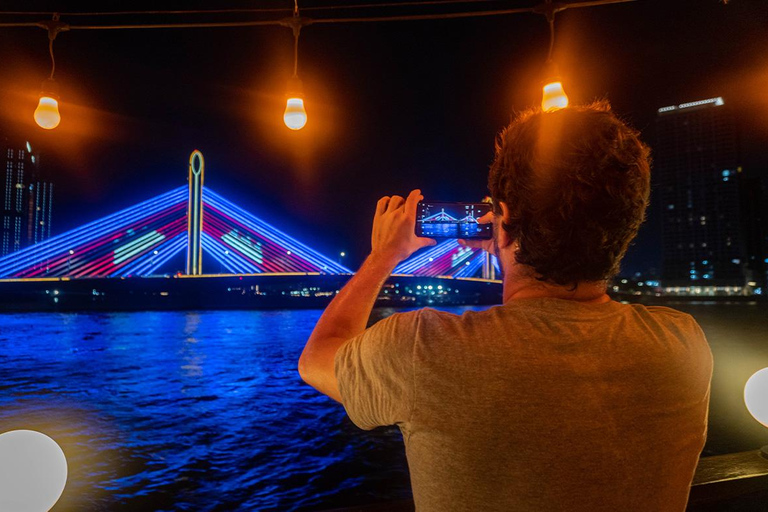 Phnom Penh: Walking Tour, Food Tour & Sunset Cruise