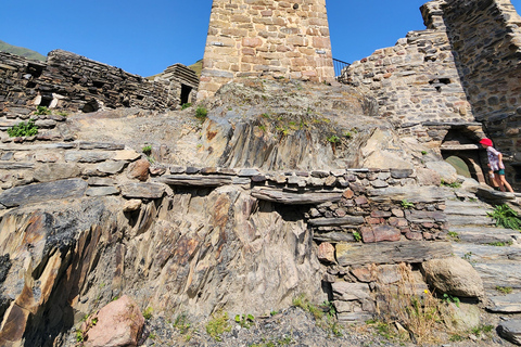 Tbilisi: Kazbegi Day Trip with Gergeti Trinity Church