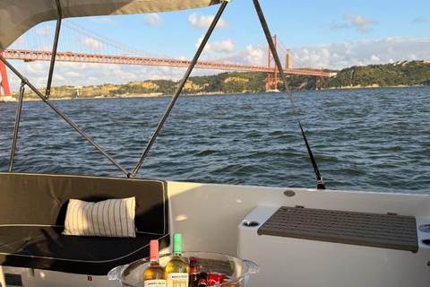 Lisbon Sunset Luxury Boat Vibes with Drinks & Pizza Lisbon Luxury Cozy Cruise with Drinks & Pizza