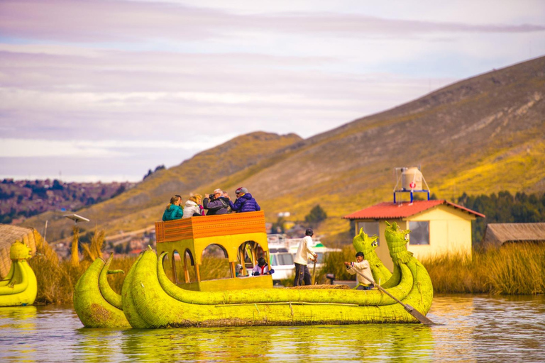 Experience tour in the Uros Islands with overnight stay in a floating lodge 2 Days 2-Day Experiential Tour of the Uros Islands with Overnight Stay in a Floating Lodge