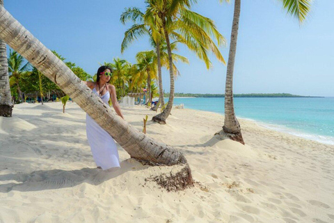 Punta Cana: Altos de Chavón & Catalina Island Tour