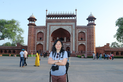 Desde Delhi Taj Mahal sin hacer cola EntradaTodo incluido Entrada sin colas al Taj Mahal