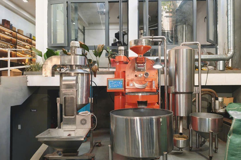 Hoi An Coffee Making Class & Roasting Process