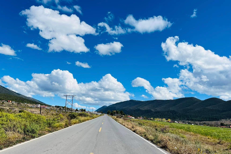 Wycieczka z przewodnikiem, transferem i biletami wstępu na wyprawę ArteagaMonterrey: Wycieczka z przewodnikiem po Arteaga, Coahuila