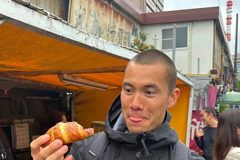 Tsukiji Fish Market Food Tour in Tokyo: Seafood Delight