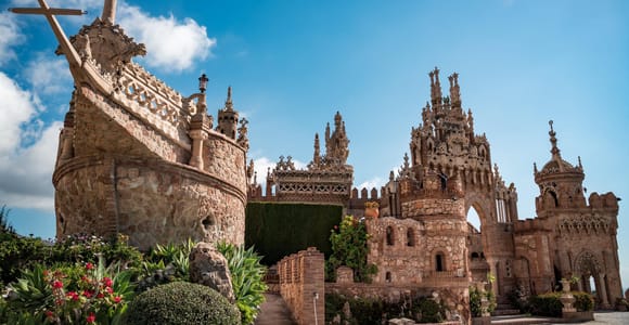 Málaga: Marbella, Mijas,Puerto Banús, Colomares Castle Tour