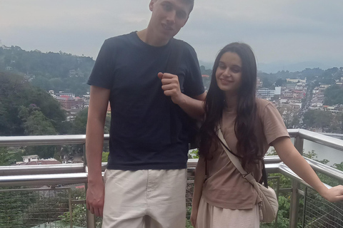 The Best Kandy Tuk-Tuk city Tour with a Professional Guide