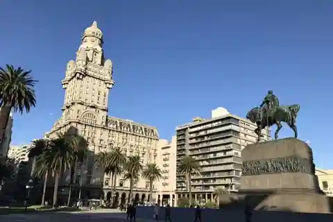 Montevidéu : Destaques da excursão a pé com um guia