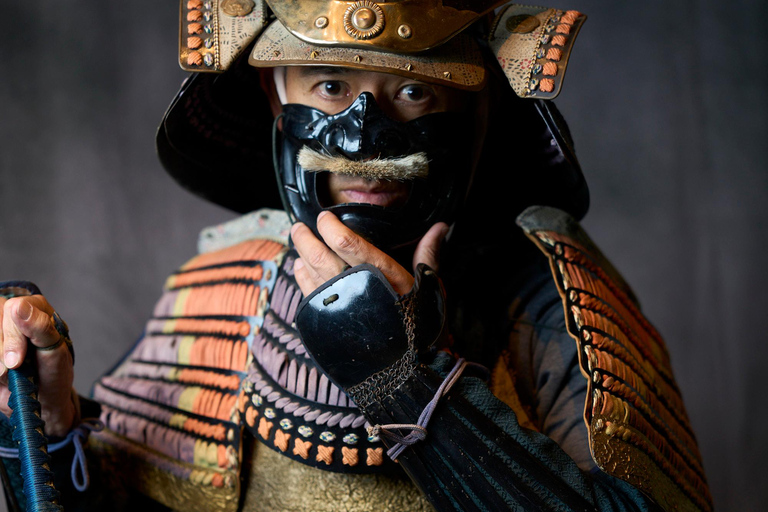 Kanazawa: Samurai Armor Experience with Professional Photos