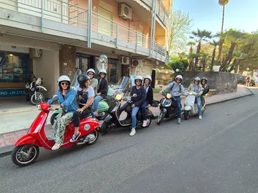 Vespa-Panoramatour durch Taormina, Castelmola und die Orte des Weißen ...