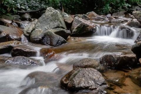 攀牙/考拉克：2 座寺庙和彩虹瀑布之旅攀牙/考拉：2 座寺庙和彩虹瀑布之旅