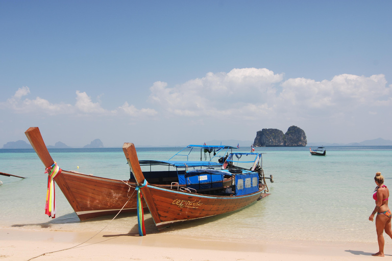 Ko Lanta: Klassisk Longtail-båttur till 4 öar med lunchKo Lanta: Klassisk båttur med lång svans och lunch på 4 öar