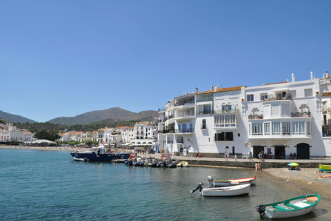 From Barcelona: PRIVATE Cadaqués Guided Tour & Wine Tasting