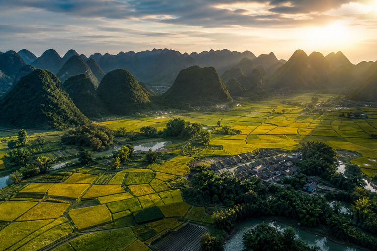 Guizhou: Wanfenglin Scenic Area Entry Ticket Xingyi: Wanfenglin Entry Ticket + Shuttle Bus