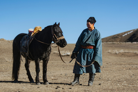 4-Day Authentic Nomadic Family Homestay near the Mini Gobi