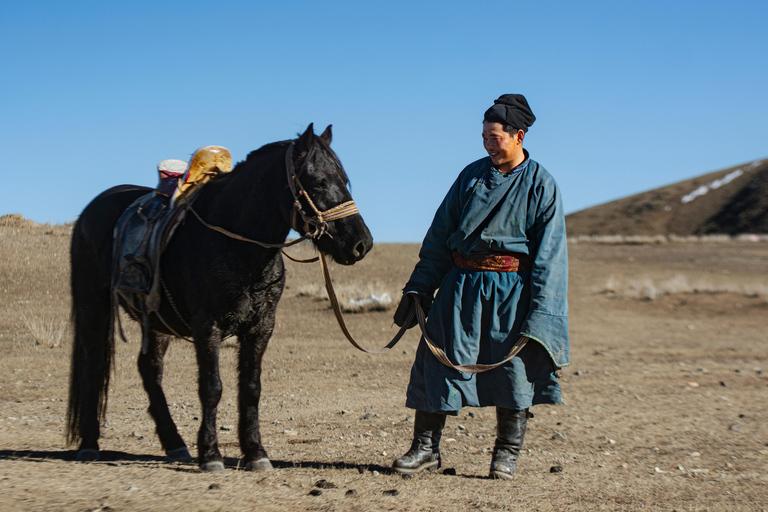 4-Day Authentic Nomadic Family Homestay near the Mini Gobi