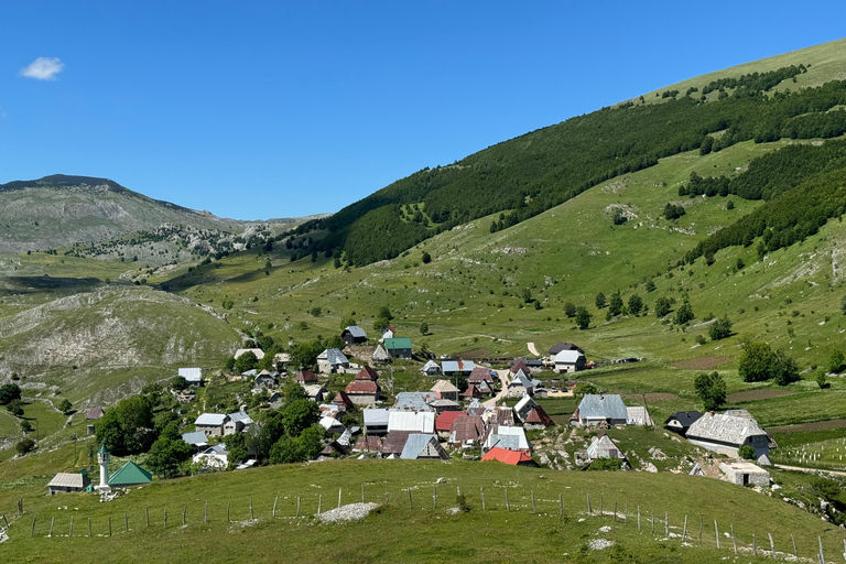 From Sarajevo: Private Lukomir Village 4x4 SafariPrivate Tour With Lunch at Lukomir Village