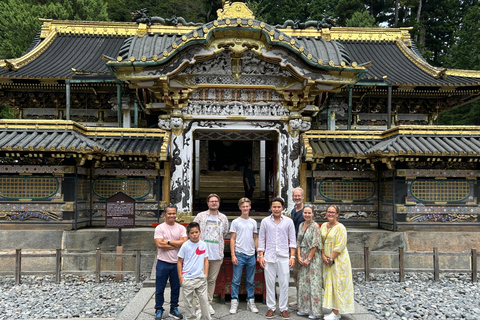 Tour privato di Nikko da e per Tokyo fino a 12 ospitiTour privato di Nikko da e per Tokyo fino a 12 persone