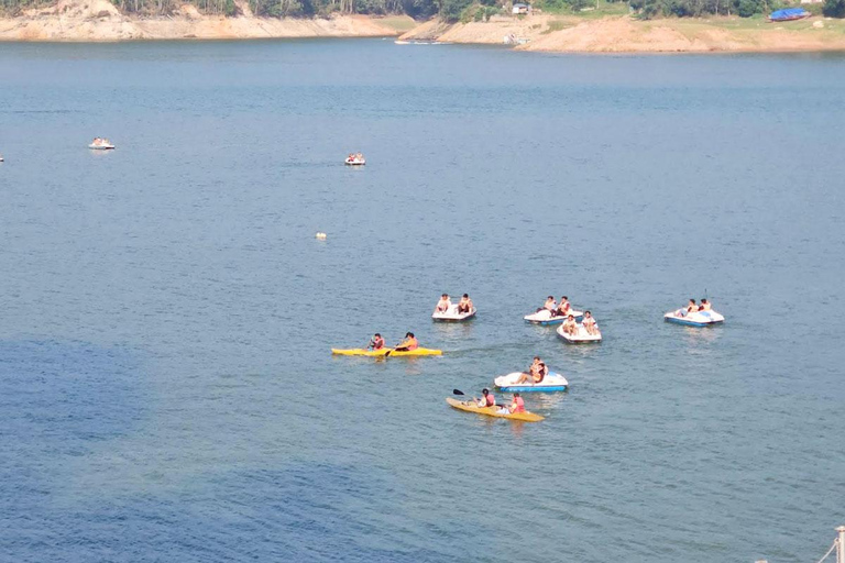 Cochin - Munnar Day Trip with Waterfalls and Tea Museum