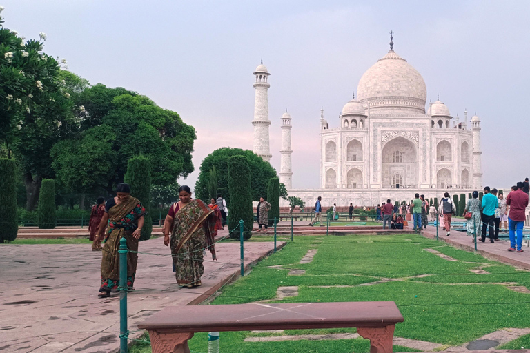 Bijli Ghar & Taj Mahal Tour from Bangalore by Flight This option Includes AC Car, Tour Guide,