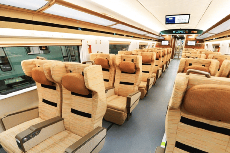 From Shanghai with Bullet Train: Suzhou Private Day Trip From Shanghai with First-class Seat Train: Suzhou Day Trip