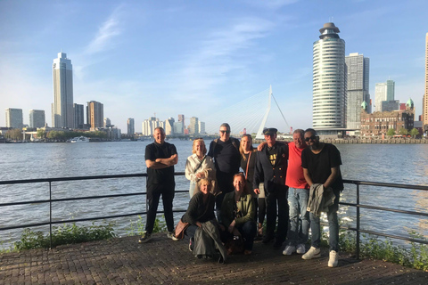 Rotterdam: A no-nonsense comedy walk in Rotterdam dialect.