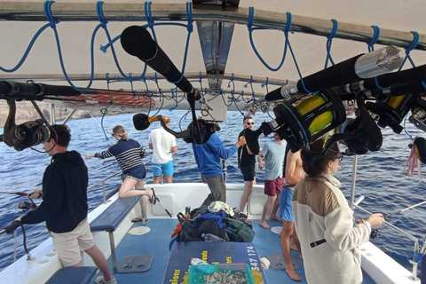 Minicruise- glass bottom boat Puerto Calero Bottom fishing & trolling with other fishermans onboard.