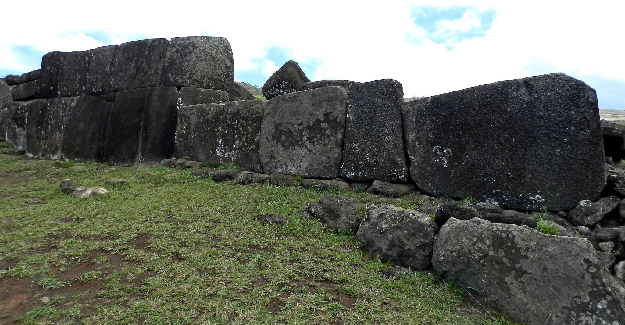 Birdman Cult and Caves - Housity