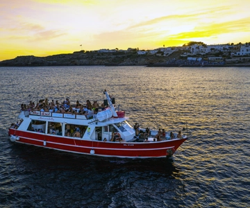 Boat Party al Tramonto nelle acque del Salento con Drink
