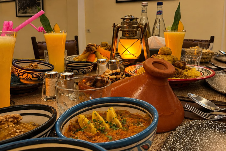 Marrakech Medina Night Tour with Rooftop Dinner