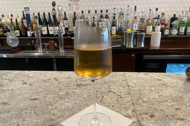 DC: tour gastronomico dei quartieri locali con DrinkEatWalk ToursDC: tour gastronomico nel quartiere con DrinkEatWalk Tours