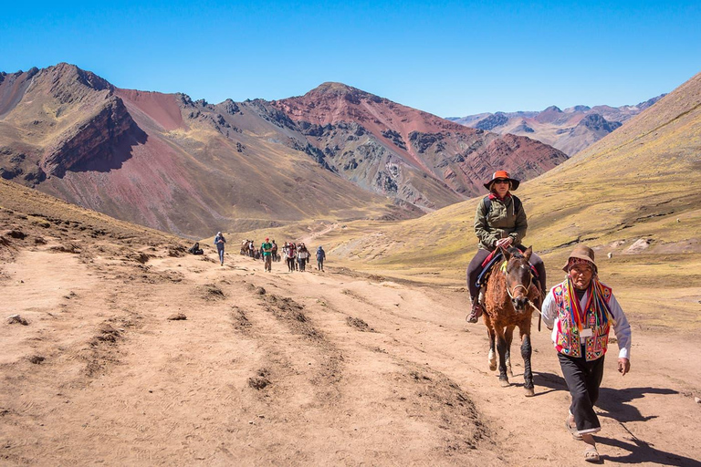 Cusco: Regenbogenberg Ganztagestour