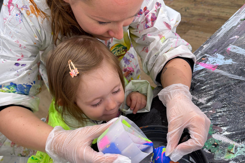 Lucerne: Design Your Own Bear at Art Vibes Workshop