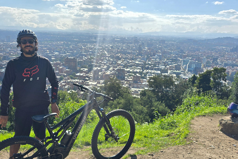 Bogota: Custom E-Bike Adventure – Mountains or City Tour