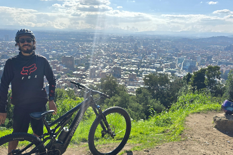 Bogota: Custom E-Bike Adventure – Mountains or City Tour