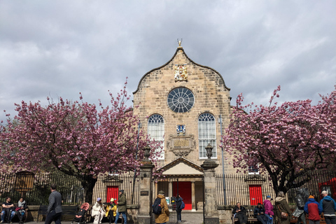 Dark Stories of Edinburgh: walking tour in French Dark Tales of Edinburgh: walking tour in French