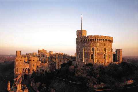 Depuis Londres : Windsor, Stonehenge et Bath visite privée en voitureAVEC GUIDE CHAUFFEUR - HIVER