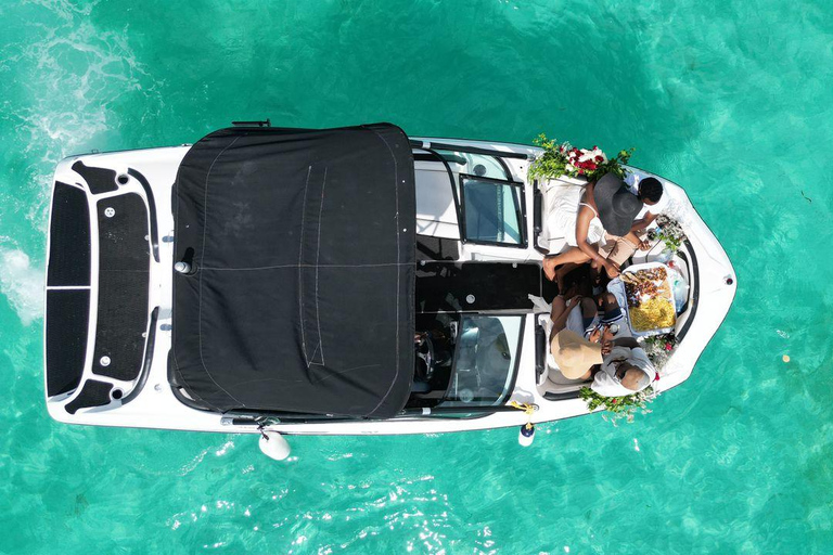 Zanzibar: Lyxig Island Hopping-tur med motorbåtZanzibar: Lyxig öluffning med motorbåt