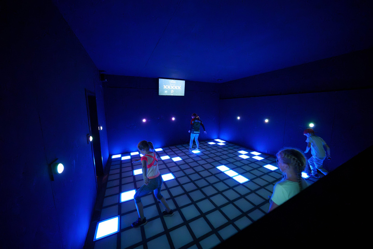Weiterstadt: Pixel Game – Interactive Outdoor Adventure Weiterstadt: 45-Minute Pixel Game – Interactive Outdoor Adventure