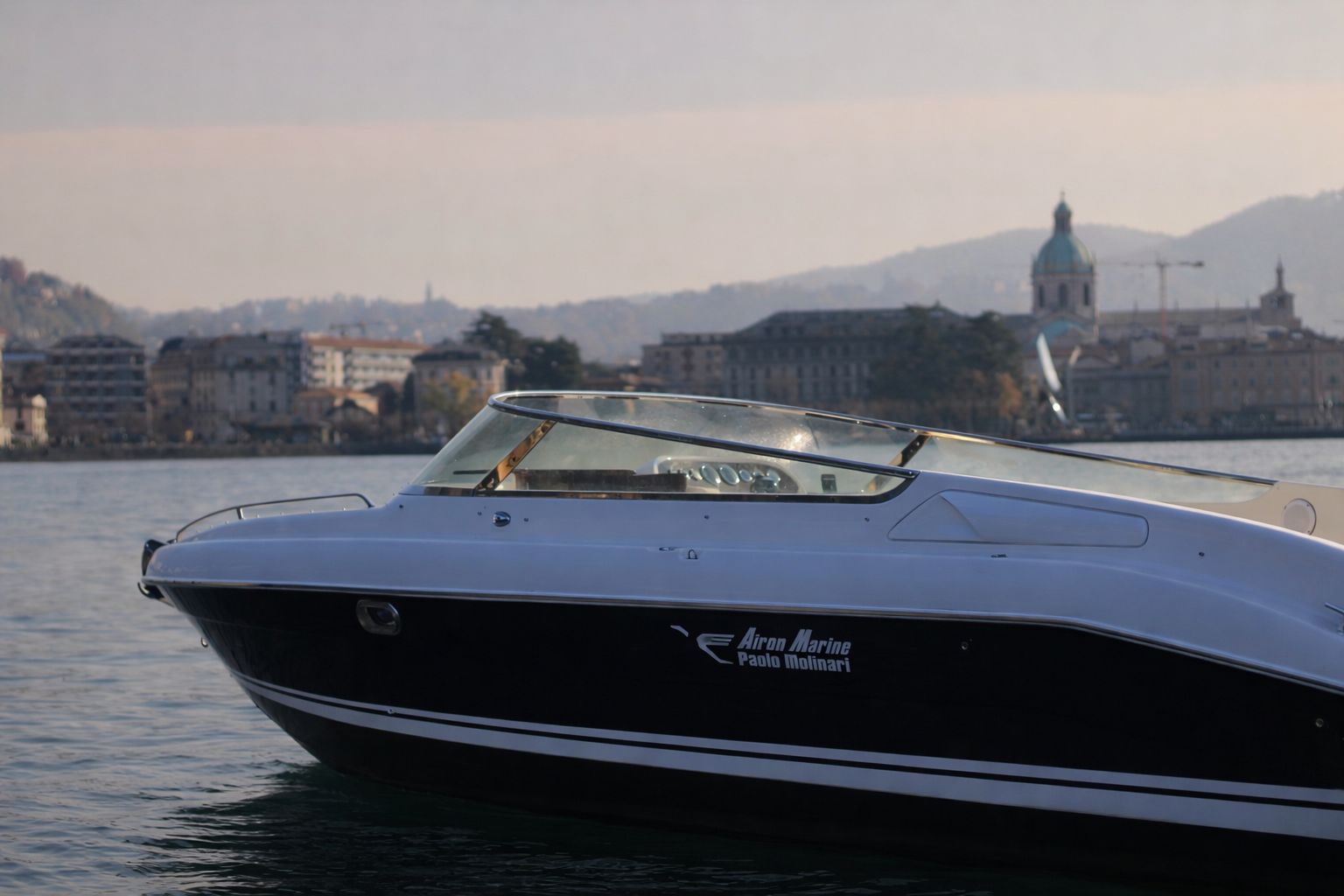 Comer See: Private Bootstour zu geheimen Orten