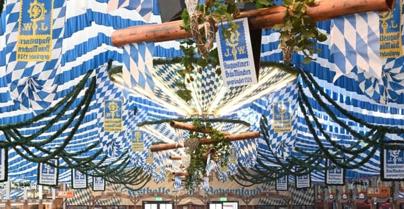 Munich: Spring Festival Reserved Table & Nightlife Tour