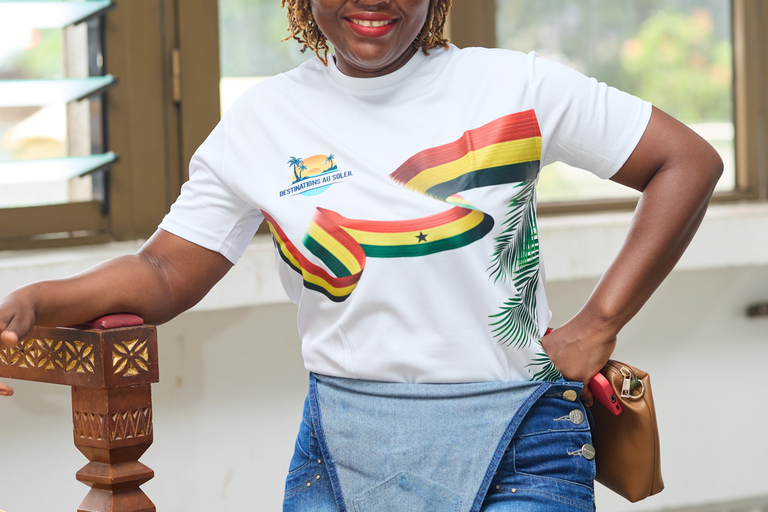 Accra: Guided City Tour with Hotel Pickup & Beach Visit