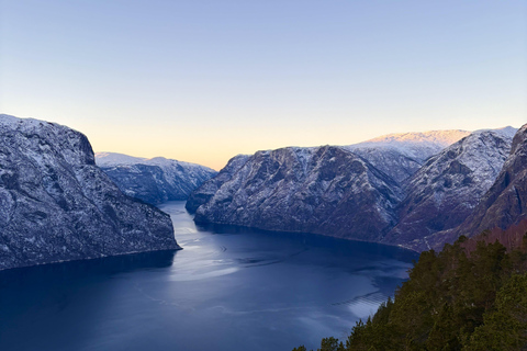 Bergen: Stegastein, Viking Village, Flåm & Nærøyfjord Cruise