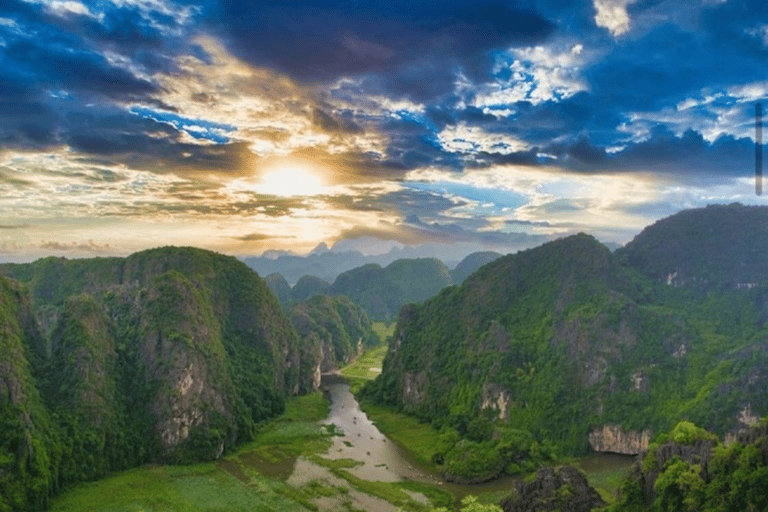 Ninh Binh Day Tour to Hoa Lu Tam Coc and Mua Cave