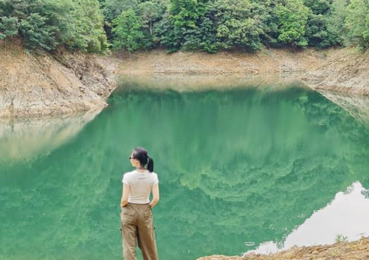 Hangzhou: Private Tagestour zum Qiandao-See, in den Wald und mit dem Kajak