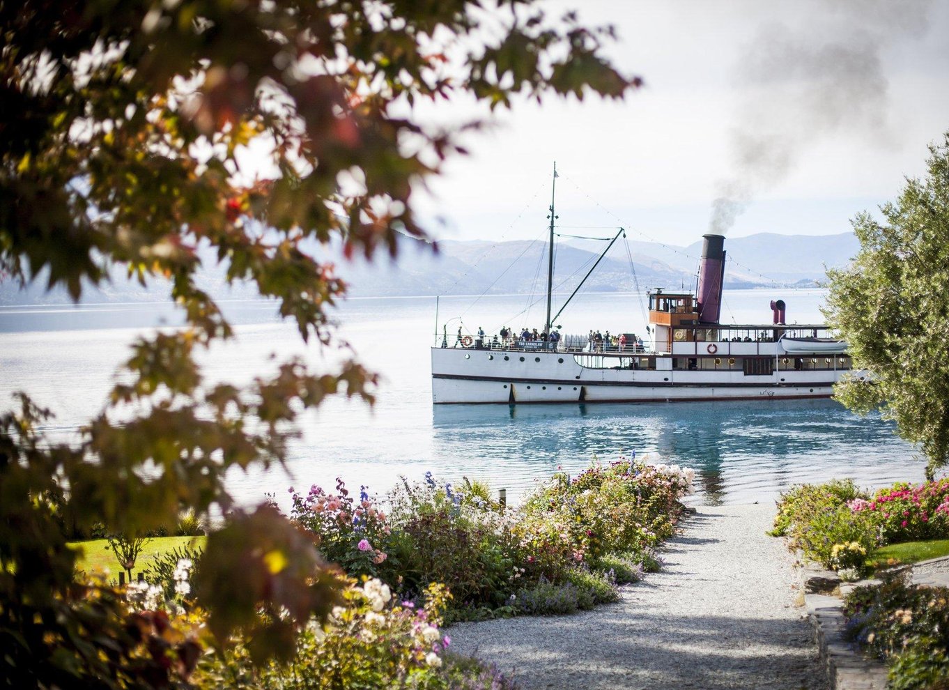 Queenstown: Walter Peak Gourmet BBQ & Lake Whakatipu Cruise